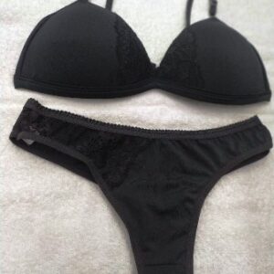 Samar Articulo 9040 - Conjunto triangulo soft sin arco lycra con puntilla y cola less -